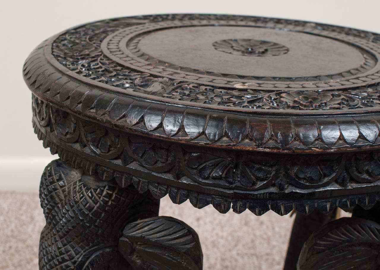 19th Century Anglo-Indian Ebonized Teak Elephant Side Table In Good Condition In New York, NY