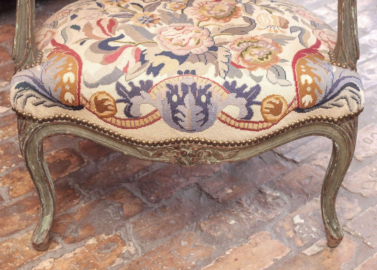 Pair of Painted Louis XVI Period Fauteuils In Good Condition In New Orleans, LA