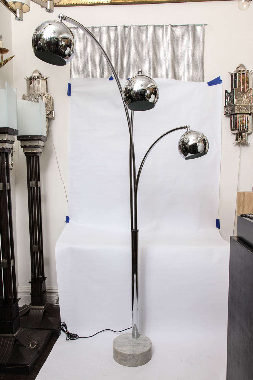 Mid-Century Modern A 1970's Italian Articulated Floor Lamp