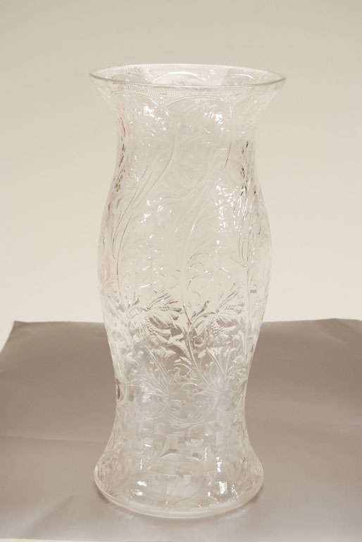 Vase monumental en cristalurricane soufflé à la main et taillé à la roue Excellent état - En vente à Great Barrington, MA