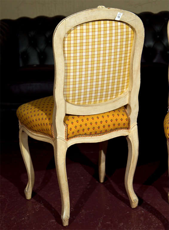 Pair of French Louis XV Style Boudoir Chairs In Good Condition In Stamford, CT