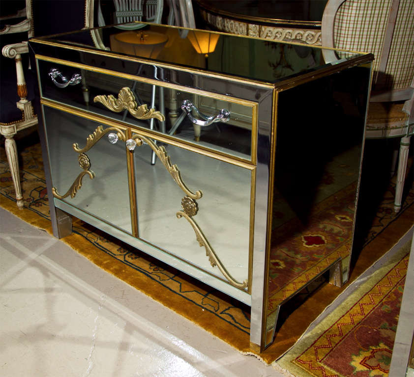 American Pair of Vintage Mirrored Dressers