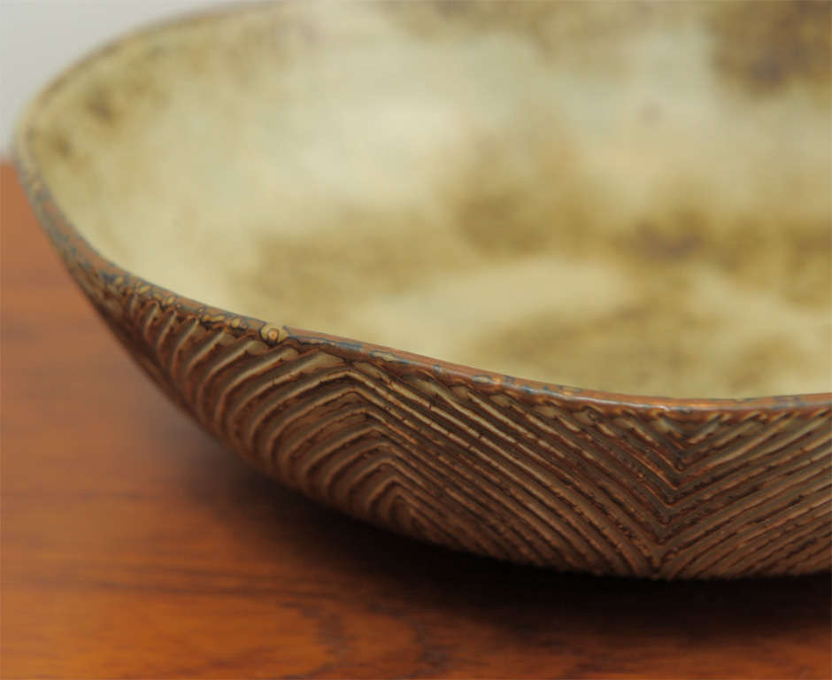 Axel Salto -  Stoneware bowl In Excellent Condition In San Francisco, CA