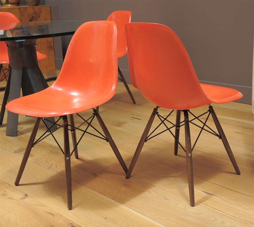 Fiberglass Charles Eames - Model DSW chair, six available
