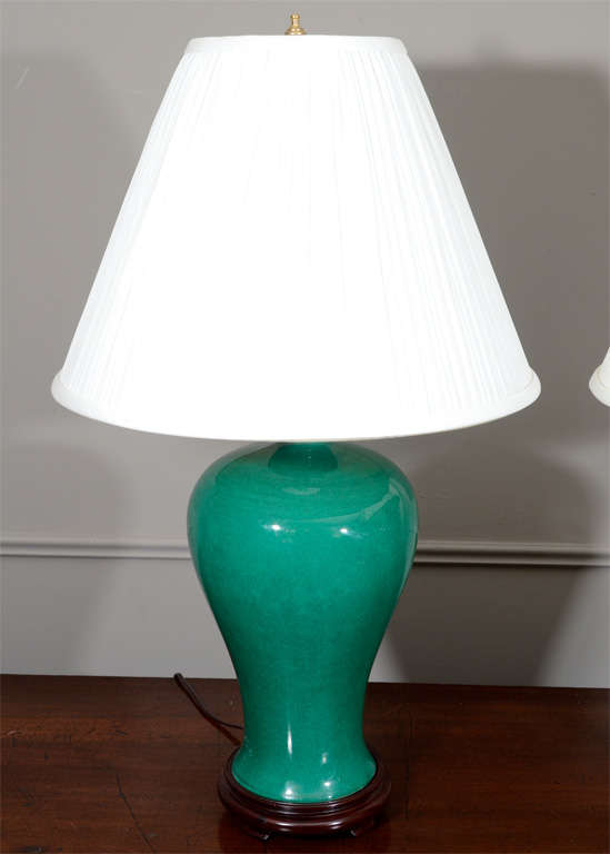 Pair of Green Porcelain Chinese Mei Ping Lamps In Excellent Condition In New York, NY