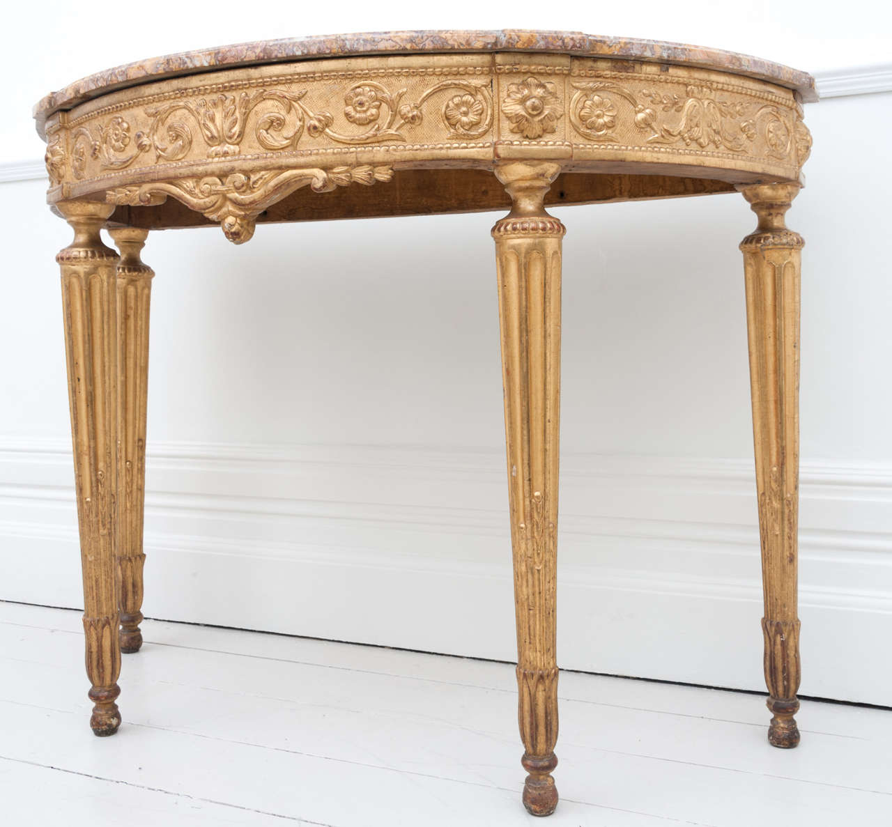 18th Century Italian Genoese Neoclassical Gilded Table For Sale 1