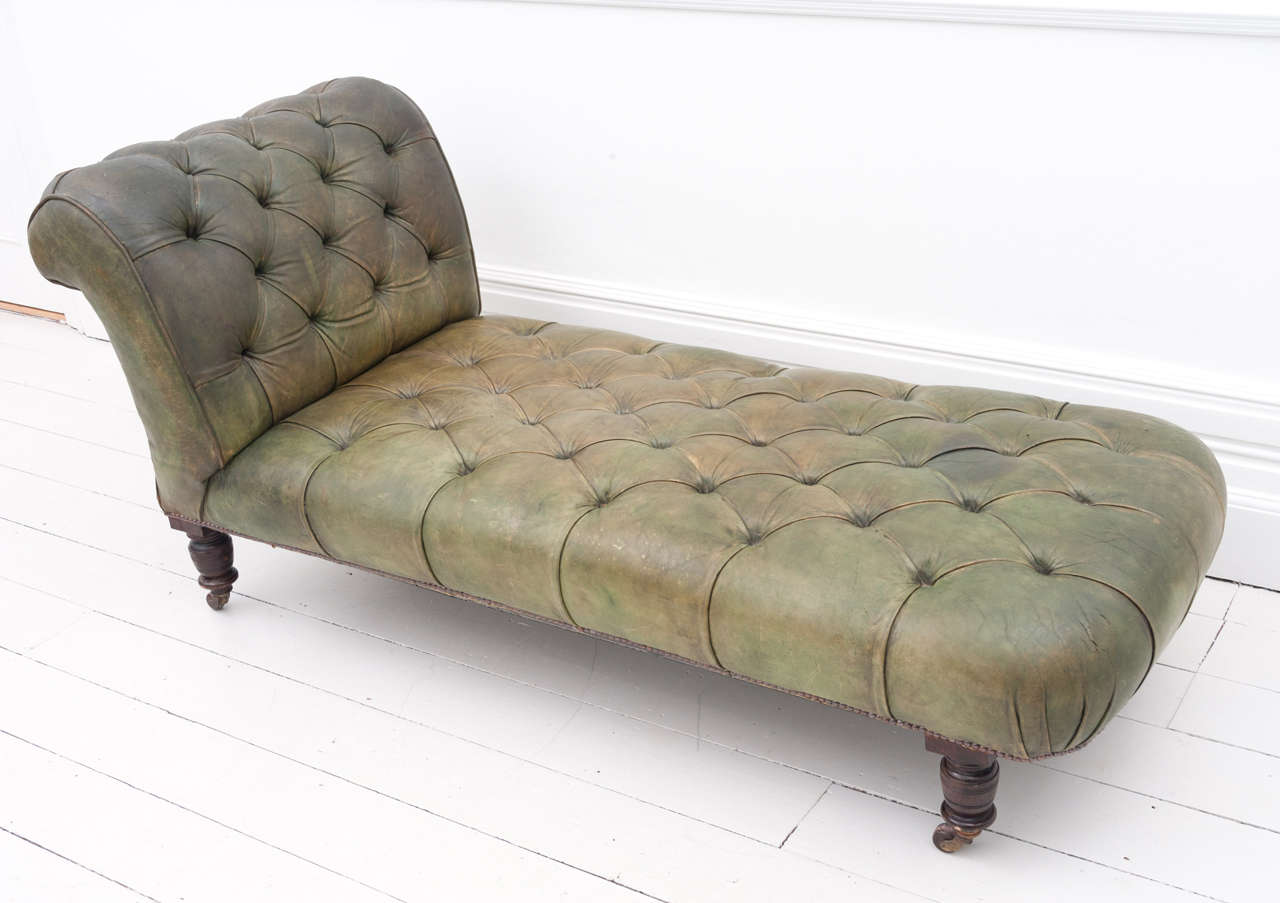 19th Century Victorian Green Leather Drop End Chaise Longue Daybed
