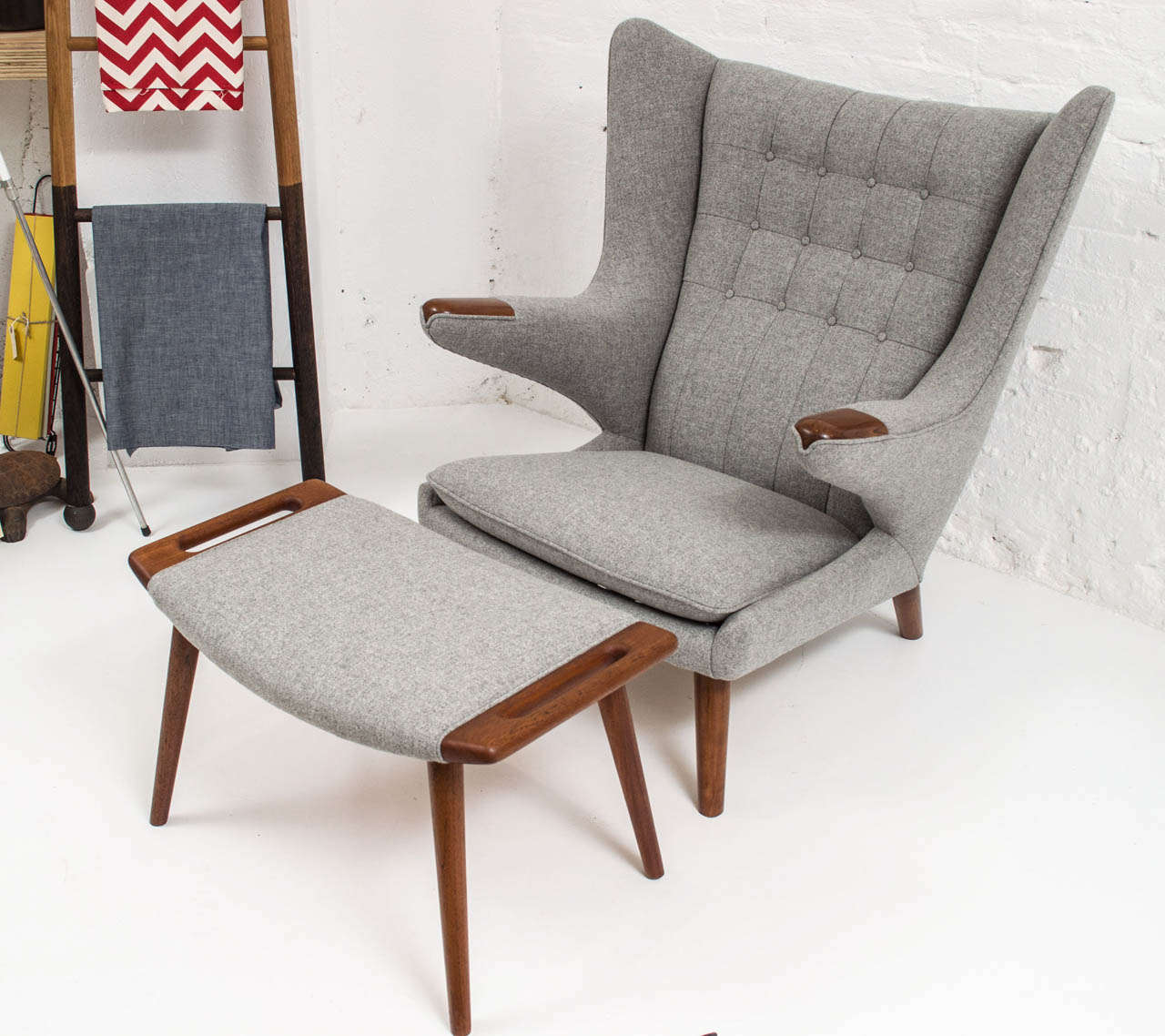The Hans J. Wegner 'Papa Bear' chair. Designed 1951 and manufactured by AP Stolen, Denmark as model AP19.
With new Maharam wool fabric