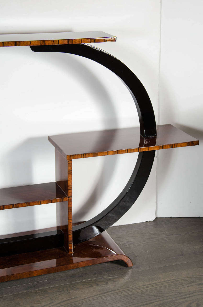 Exquisite Art Deco Etagere In Book-Matched Walnut & Black Lacquer In Excellent Condition In New York, NY