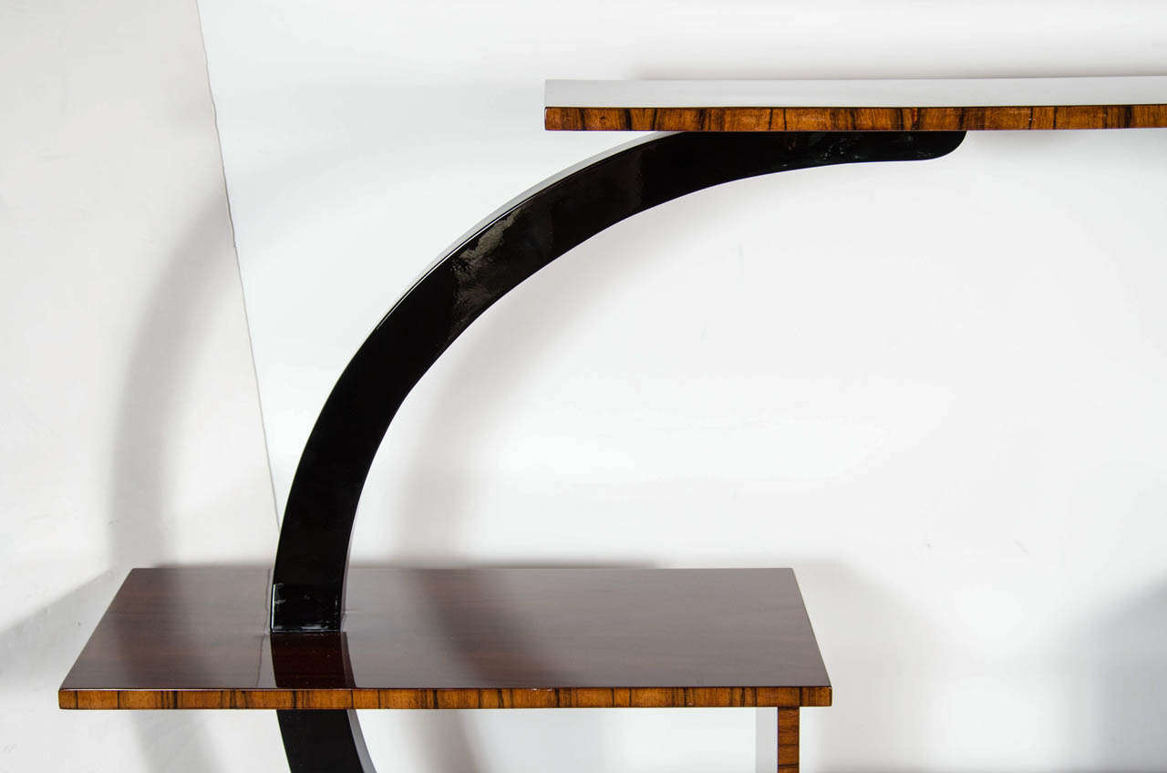 Exquisite Art Deco Etagere In Book-Matched Walnut & Black Lacquer 1