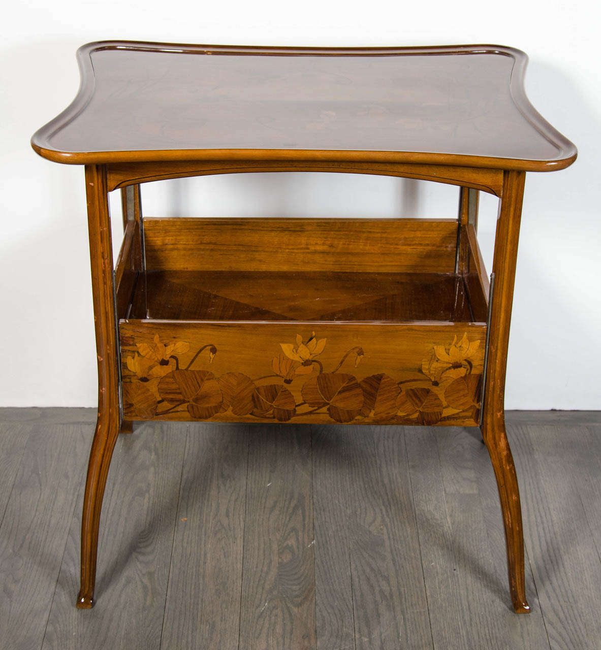 French Exquisite Art Nouveau Carved Walnut Tea Table by Louis Majorelle