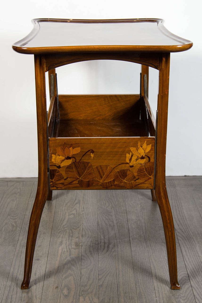 Exquisite Art Nouveau Carved Walnut Tea Table by Louis Majorelle 3