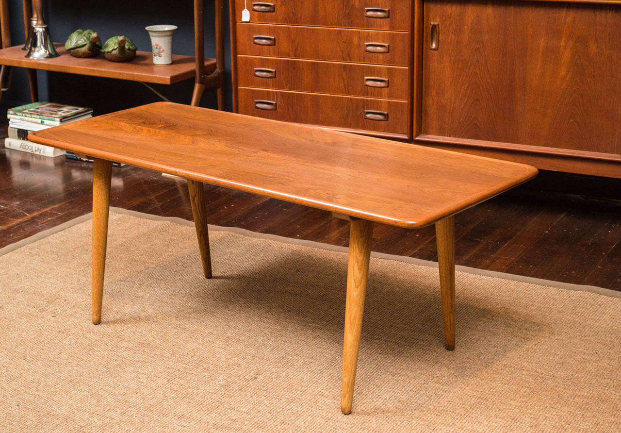 Danois Table basse Hans Wegner en vente