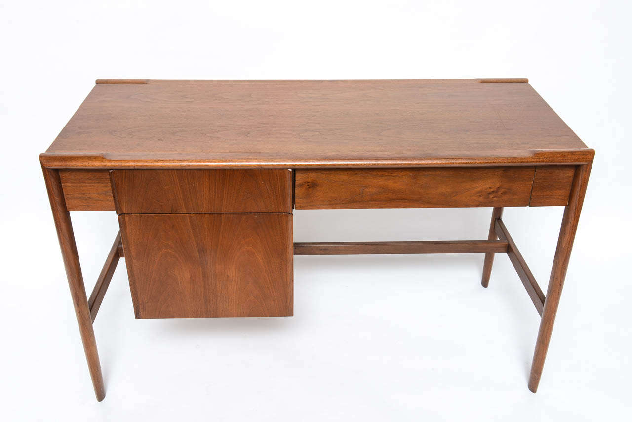 MCM Desk by Drexel at 1stDibs mcm desks, mcm writing desk, mcm desk