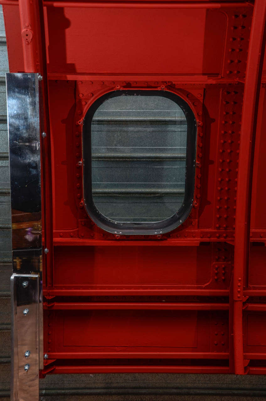 Airplane Fuselage Screen 5