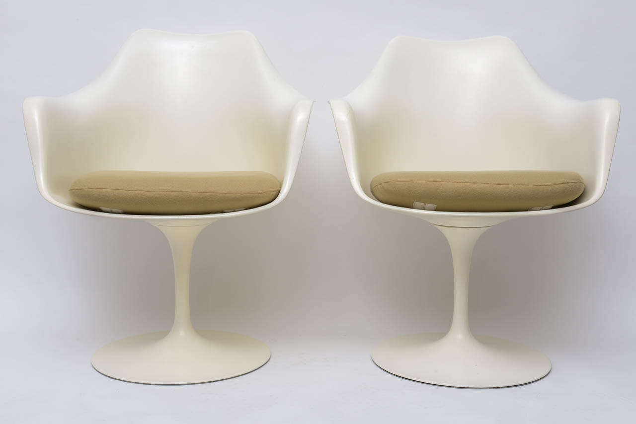 American Pair of Arm Chairs by Eero Saarinen