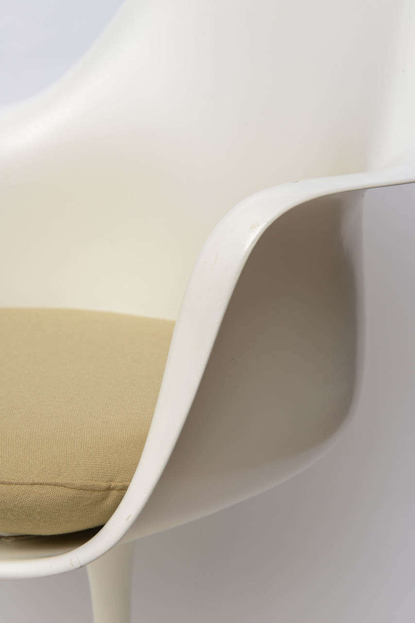 Pair of Arm Chairs by Eero Saarinen 3