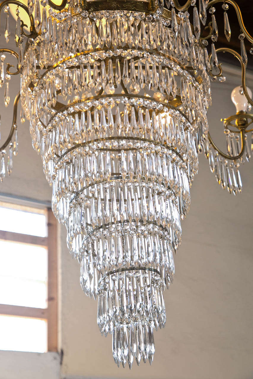 Palatial Neoclassical Style Crystal and Bronze Tear Drop Chandelier In Good Condition In Stamford, CT