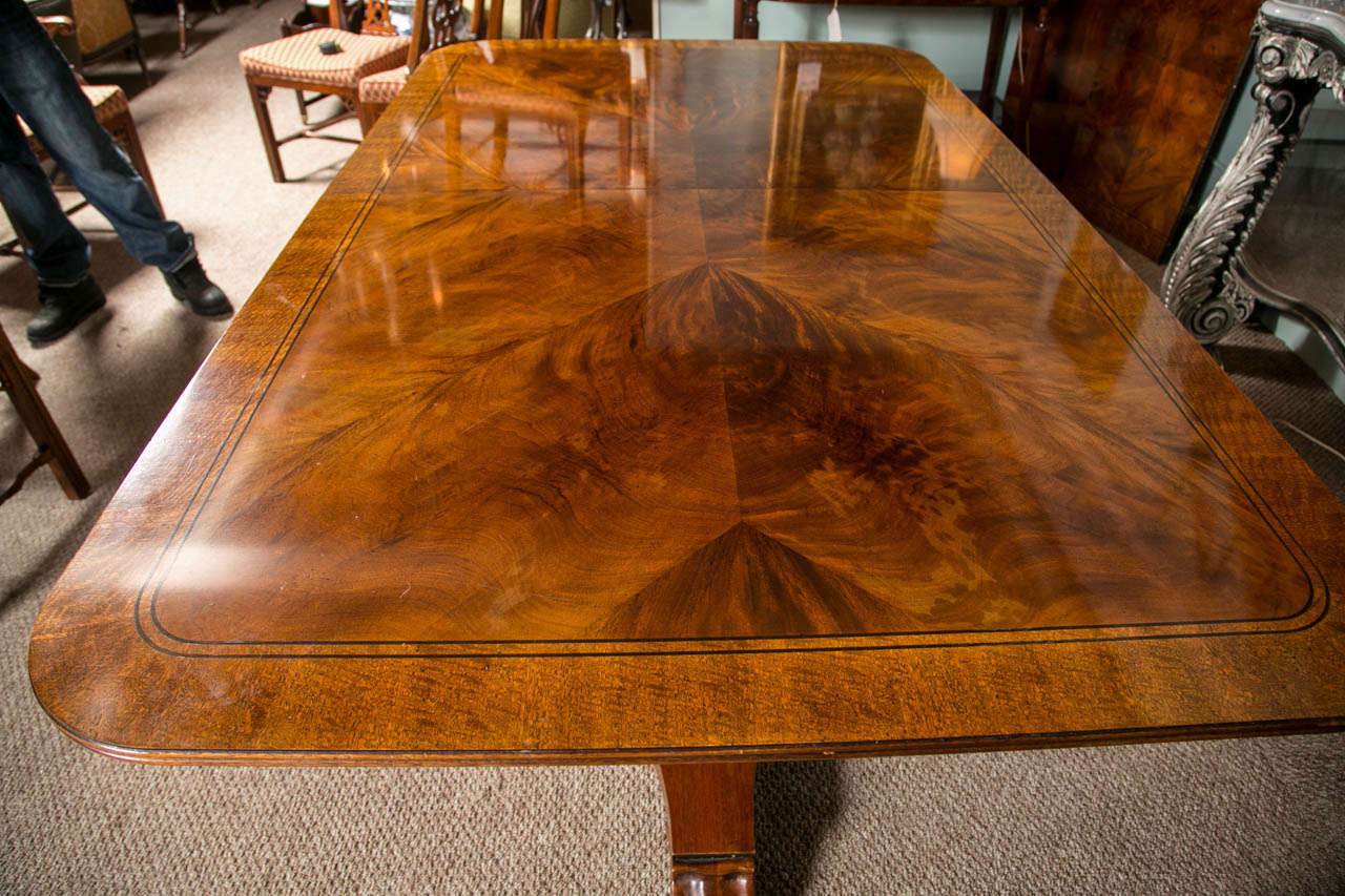 American Henredon Banded Crotch Mahogany Dining Table