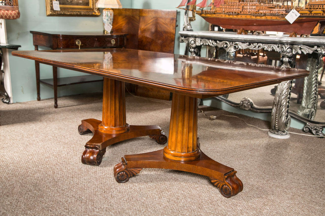 Late 20th Century Henredon Banded Crotch Mahogany Dining Table