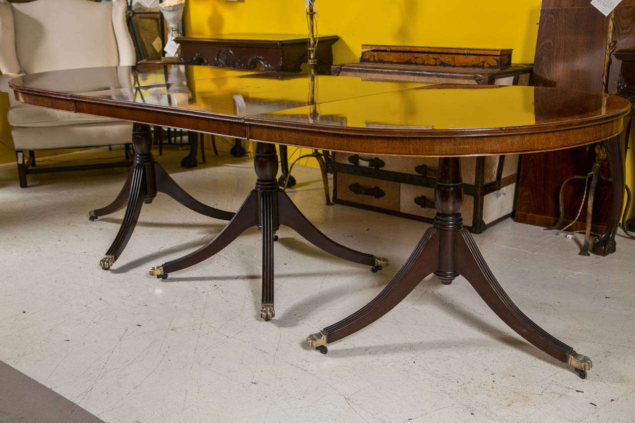 An English Georgian Style Triple Pedestal Banded Mahogany Dining Table 3