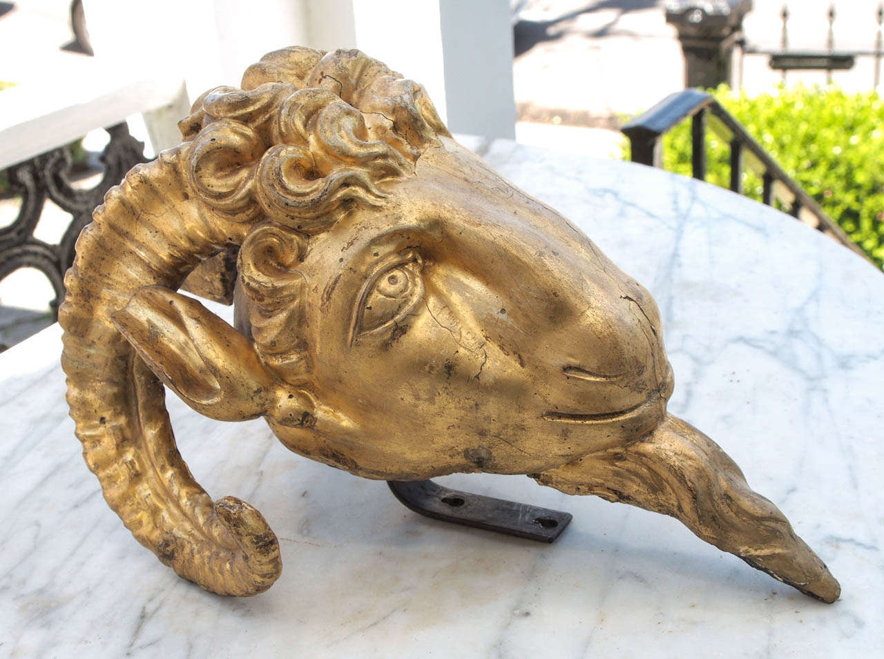 Pair of Louis XVI Gilt Carved Wood Rams Heads In Good Condition In Natchez, MS