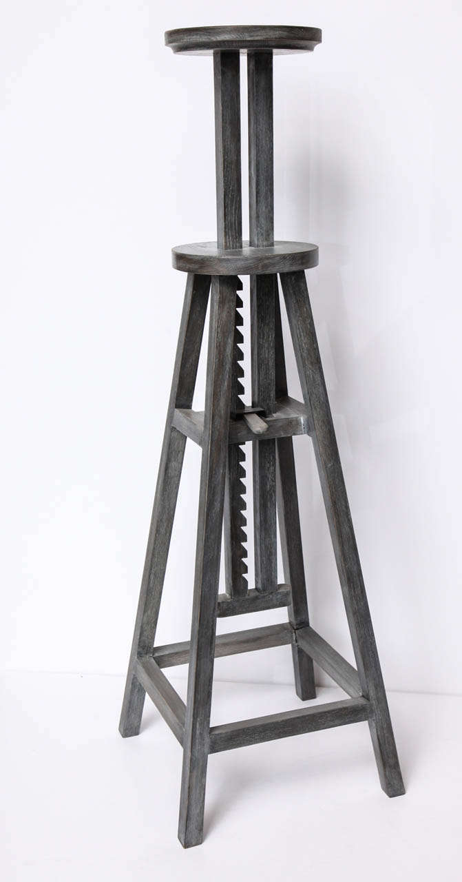 Wood Adjustable Height Contemporary Sculpture Stand