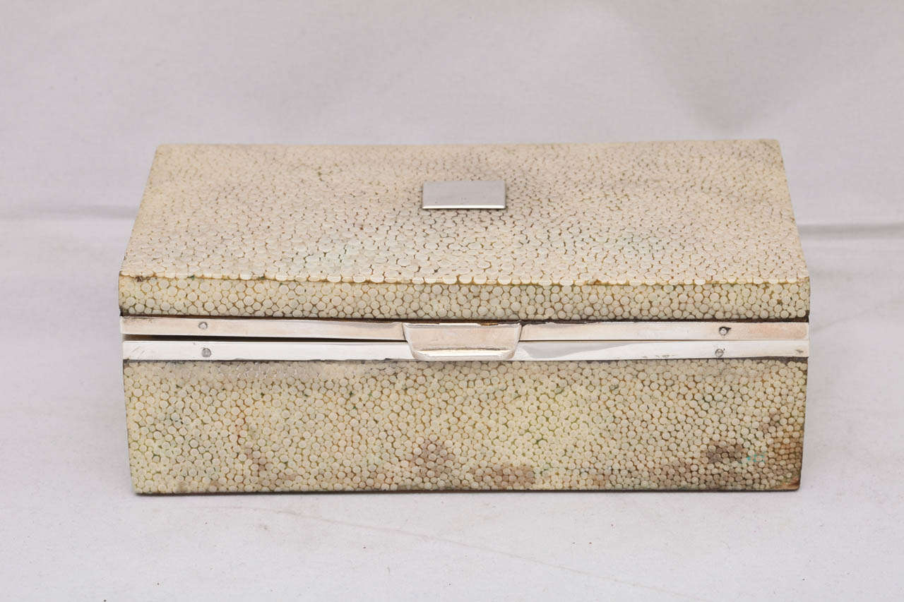 Art Deco, sterling silver-mounted shagreen table box, London, 1923, Charles Boynton & Sons, Ltd, makers. Measures: 6 1/4