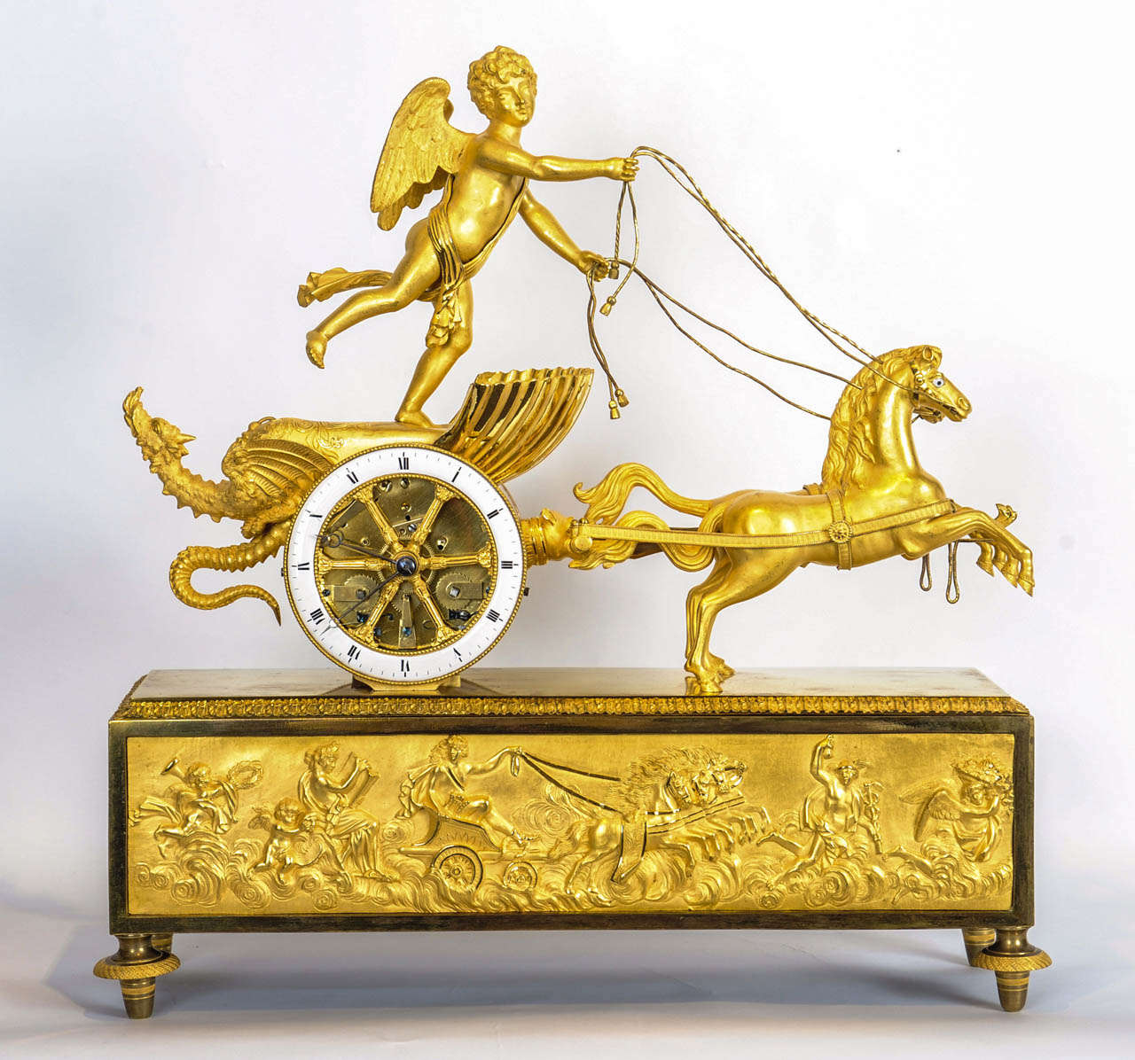 A charming French Empire ormolu chariot clock, circa 1810 In Good Condition For Sale In Amsterdam, Noord Holland