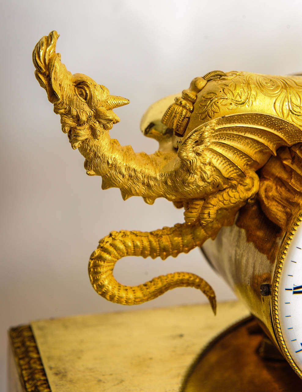 A charming French Empire ormolu chariot clock, circa 1810 For Sale 1