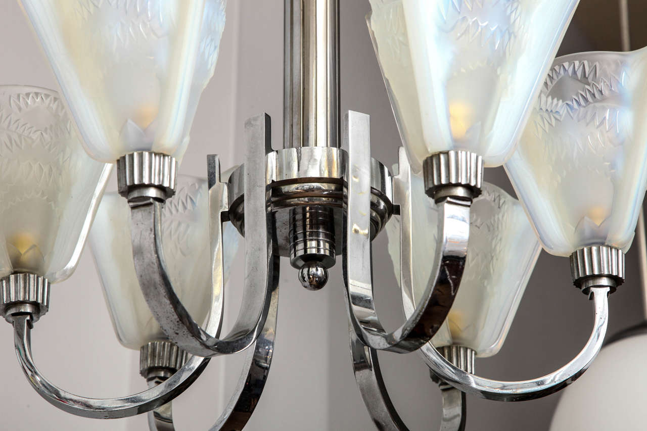 Elegant Art Deco Chandelier, D'Avesn Model In Excellent Condition In New York, NY