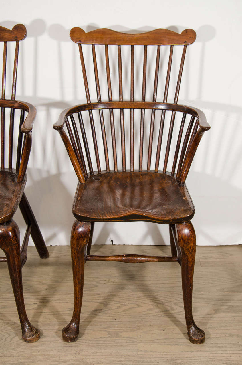 English Pair of George II Yew, Oak and Elm Windsor Chairs For Sale