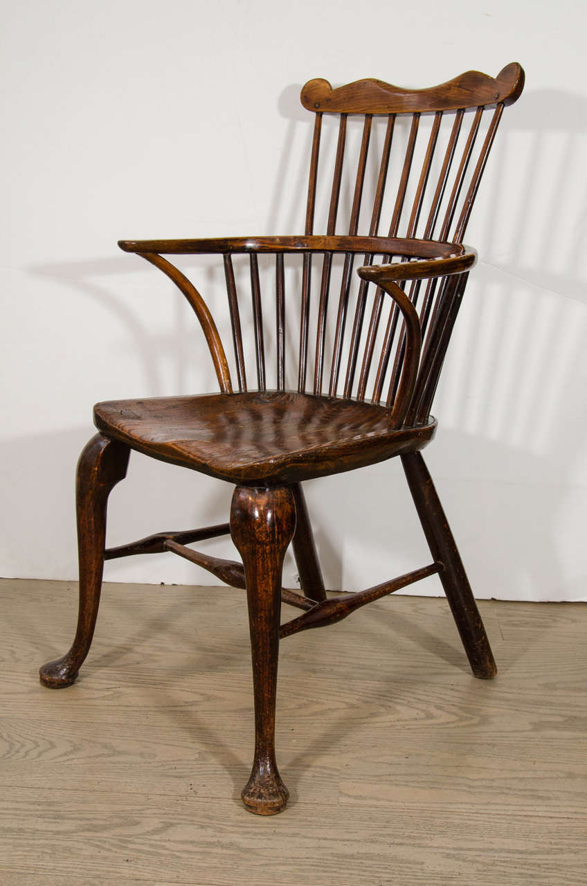 18th Century Pair of George II Yew, Oak and Elm Windsor Chairs For Sale