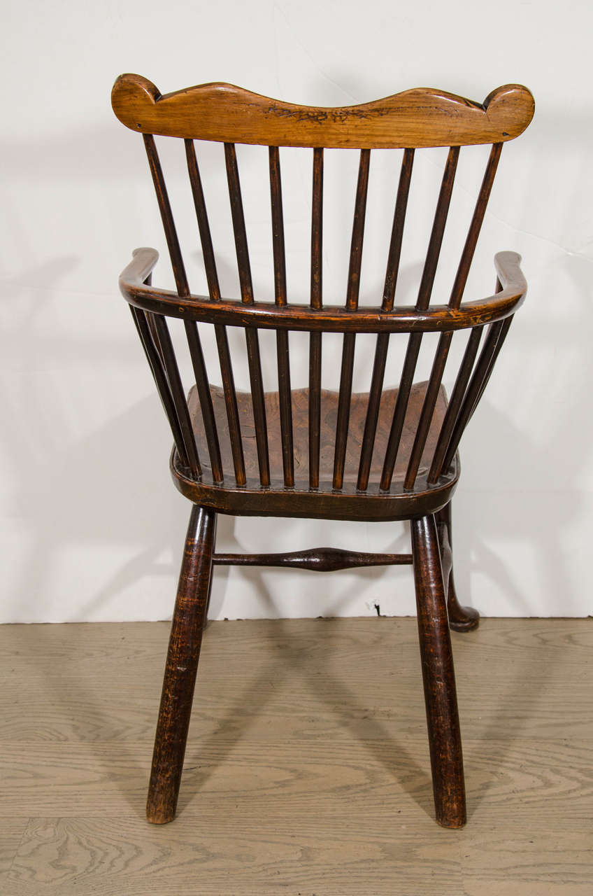 Pair of George II Yew, Oak and Elm Windsor Chairs For Sale 3