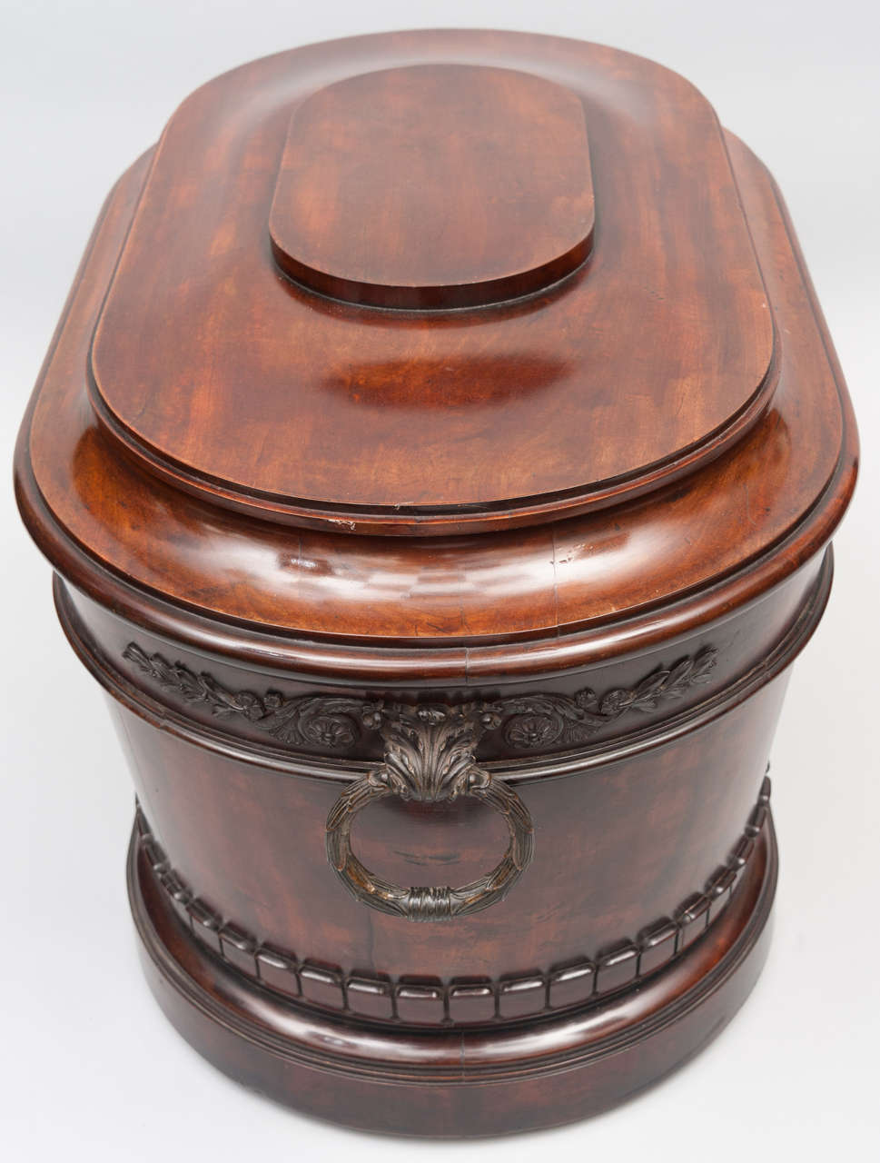 An Exceptional Regency Mahogany Oval Wine Cooler For Sale 5
