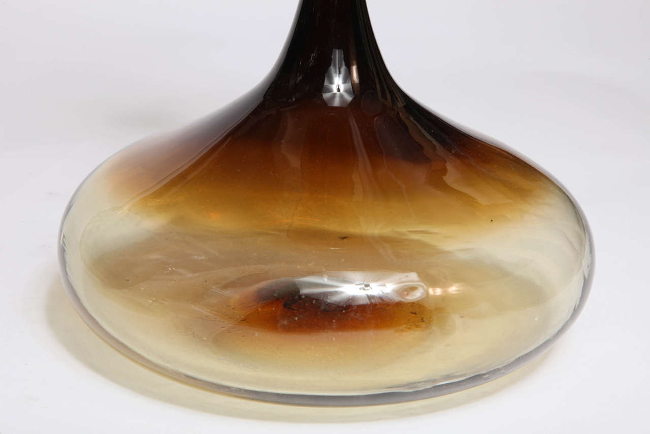 Large Burnt Honey Decanter by Greenwich Flint Craft In Good Condition In New York, NY
