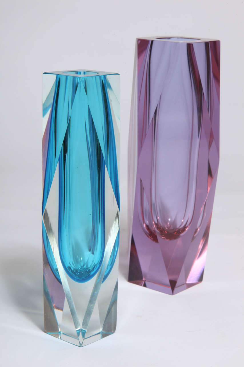 A pair of multi-faceted Murano vases. Sold individually. The vase on the left is sold.
L: 3.5