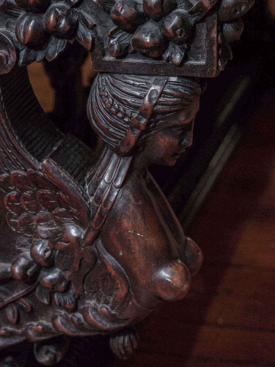 Early 19th Century Antique Carved Walnut Renaissance Trestle Table 6