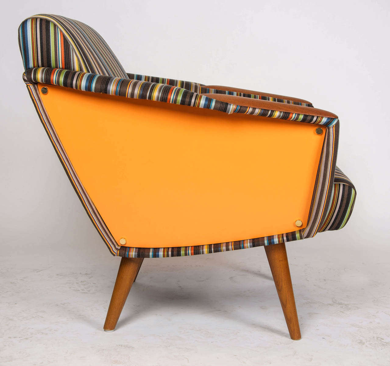Mid-20th Century Pair of Knoll Style Armchairs