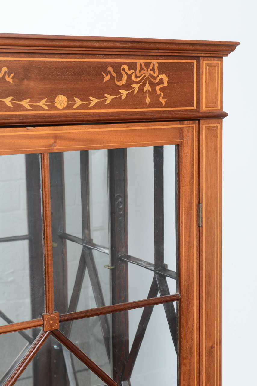 English Antique Mahogany Display Cabinet Made in England, Satinwood Inlay