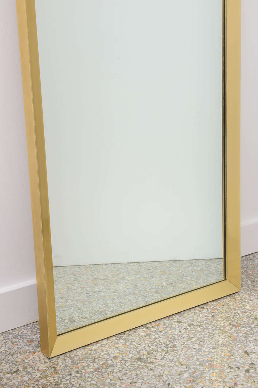 Pair of Mid-Century Polished Brass Framed Mirrors Attributed to Paul McCobb In Good Condition In West Palm Beach, FL