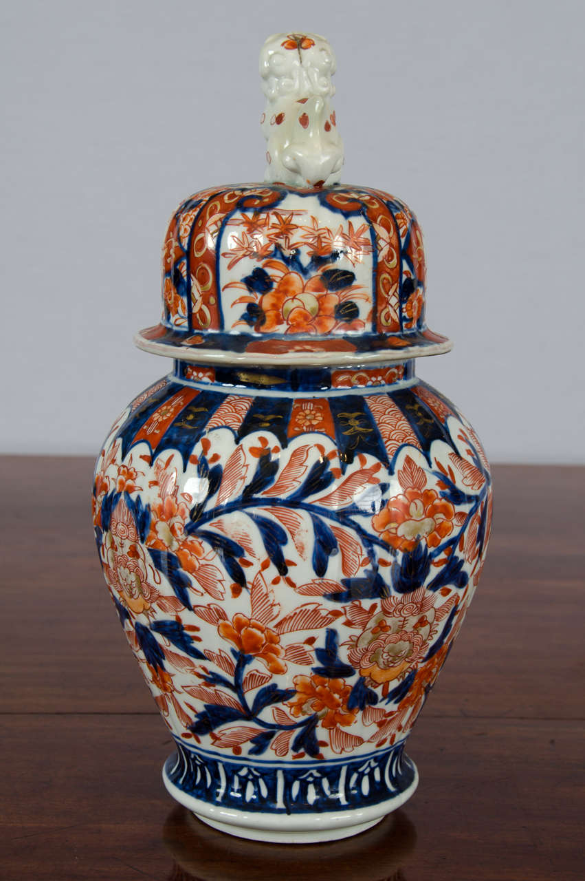 19th Century Lidded Japanese Imari Jar with Foo Dog Finial 2