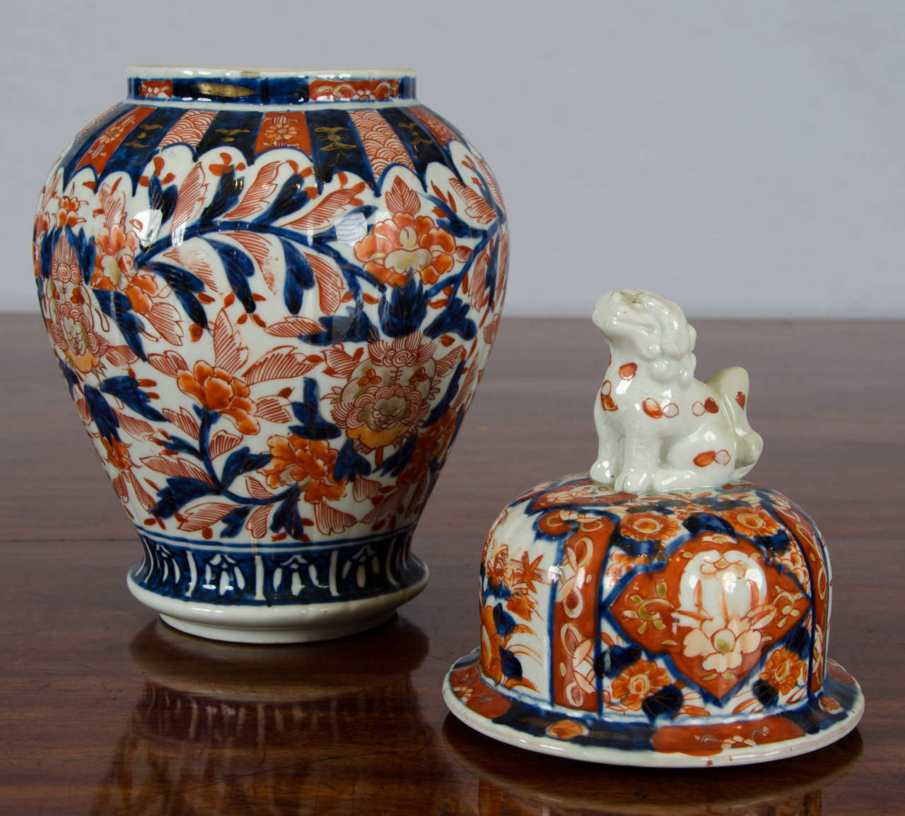 19th Century Lidded Japanese Imari Jar with Foo Dog Finial 3