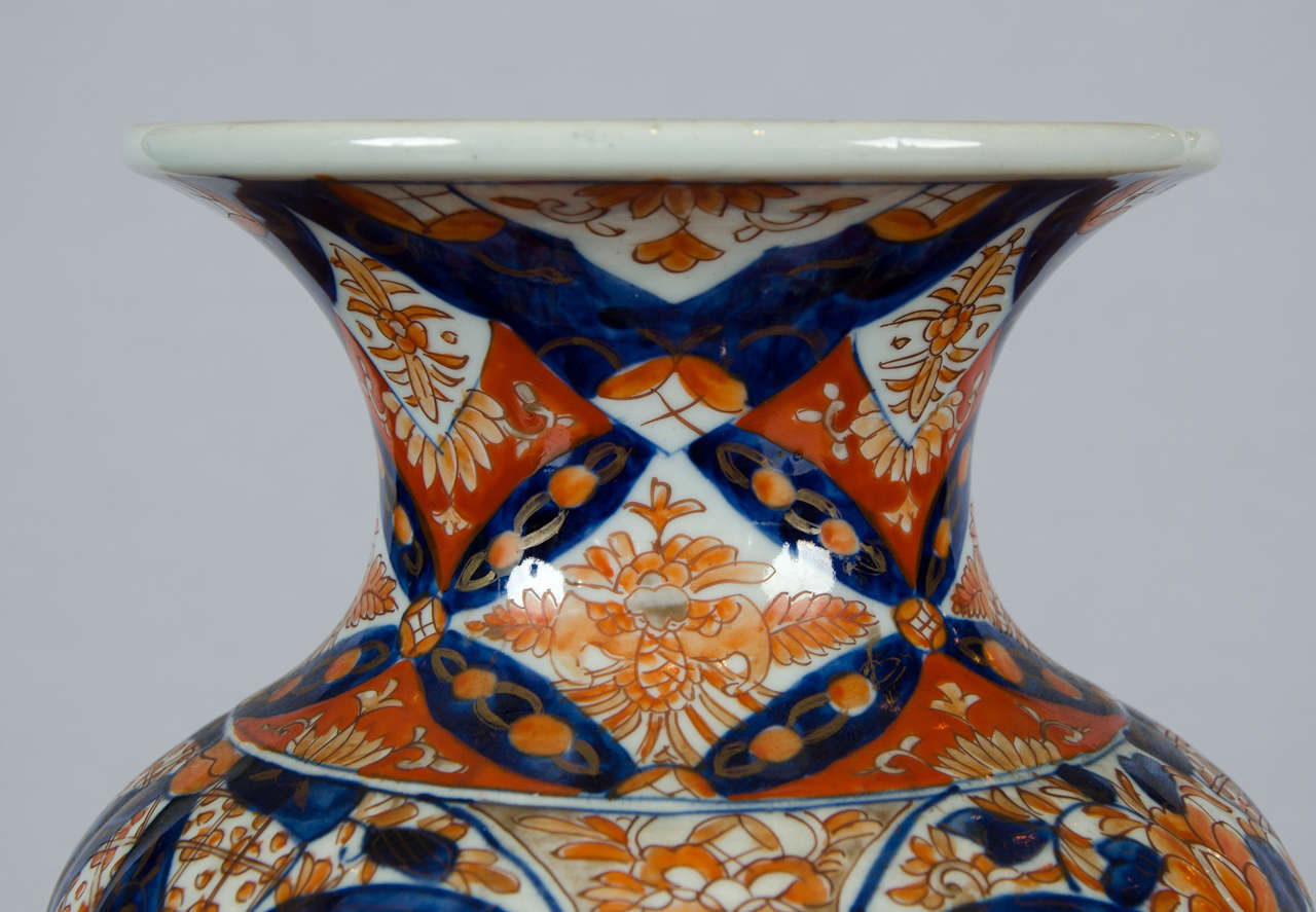 Tall Japanese Imari Flared Neck Vase In Excellent Condition In London, GB