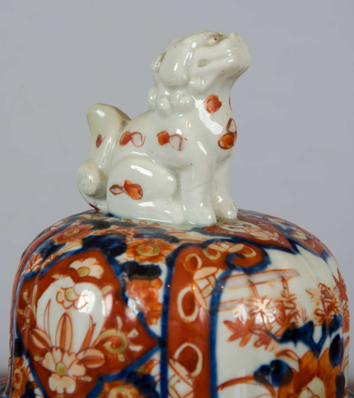 19th Century Lidded Japanese Imari Jar with Foo Dog Finial at 1stDibs