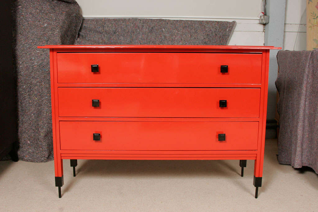 A stunning Carlo de Carli Chest of drawers. 2