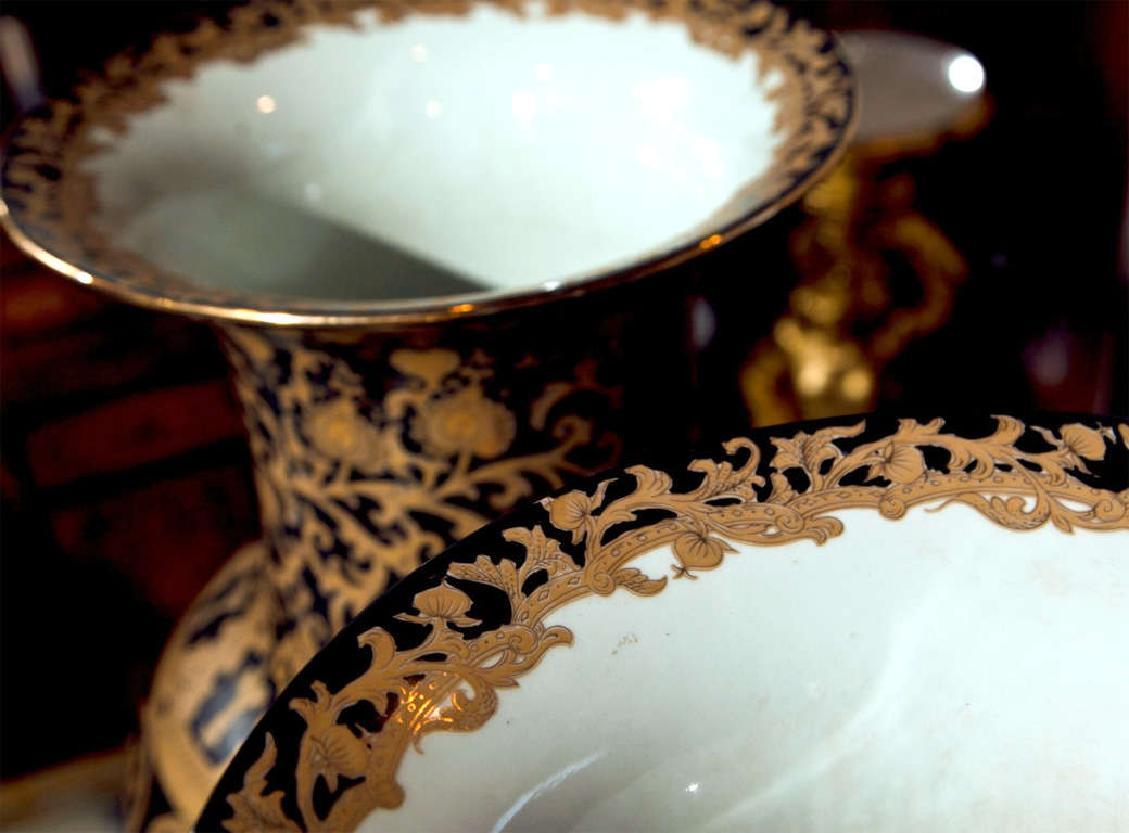 Porcelain Incredible Pair Of Chinese Floor Vases