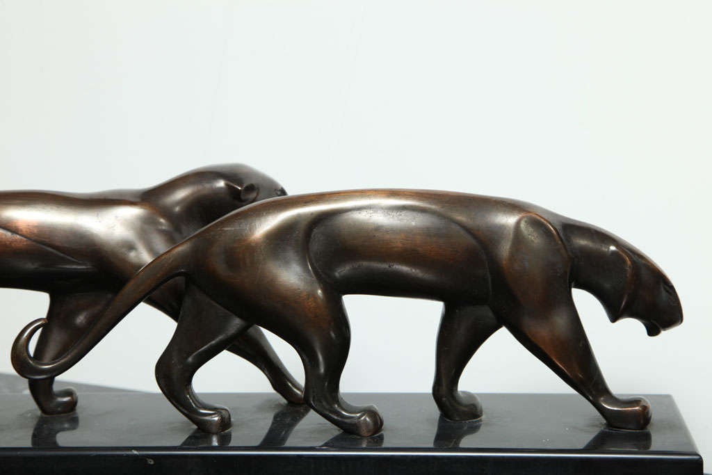 Groupe de panthères en bronze Art Déco de Michel Decoux en vente 1