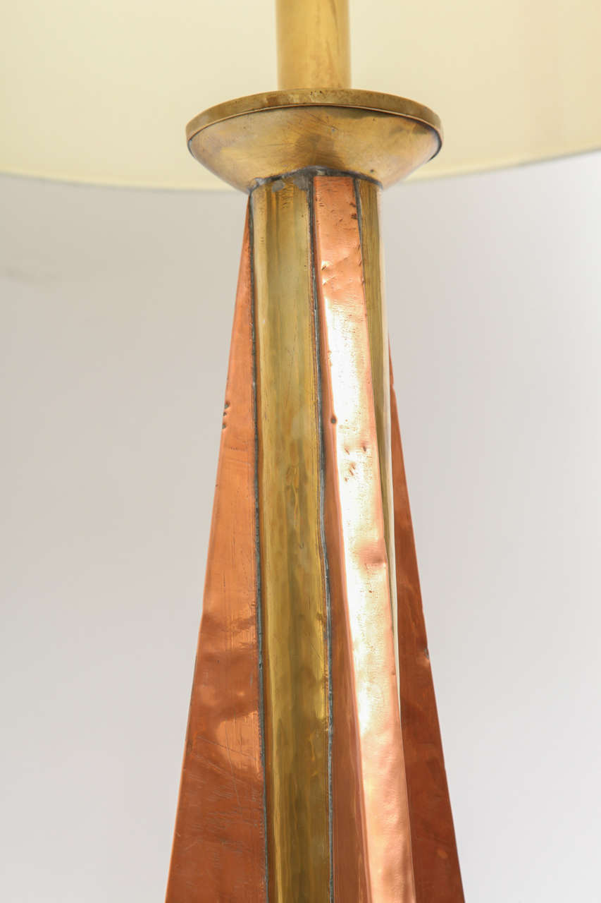  Table Lamp Mid Century Modern Architectural wood and brass 1960's im Angebot 1