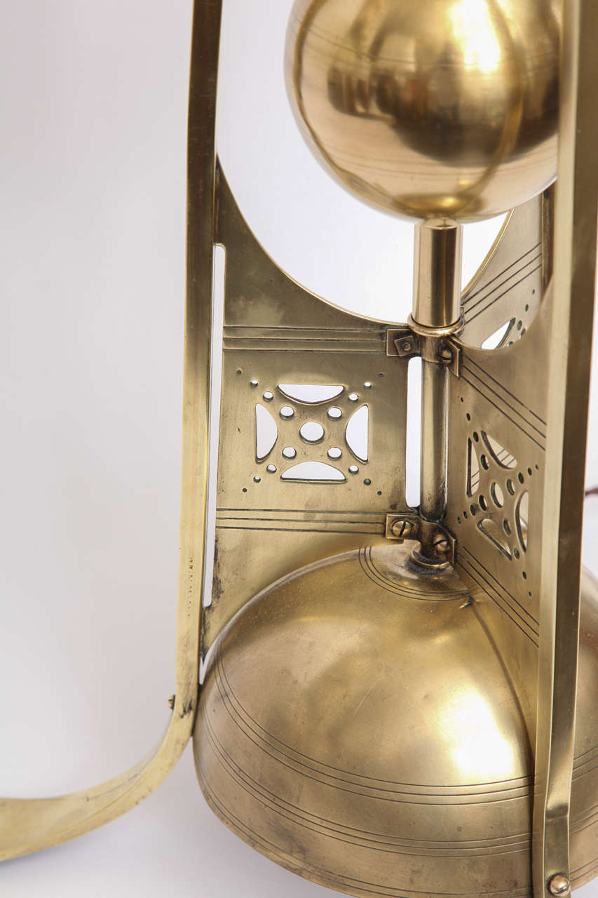 Table Lamp Jugendstil  brass Denmark 1900's (Poliert) im Angebot